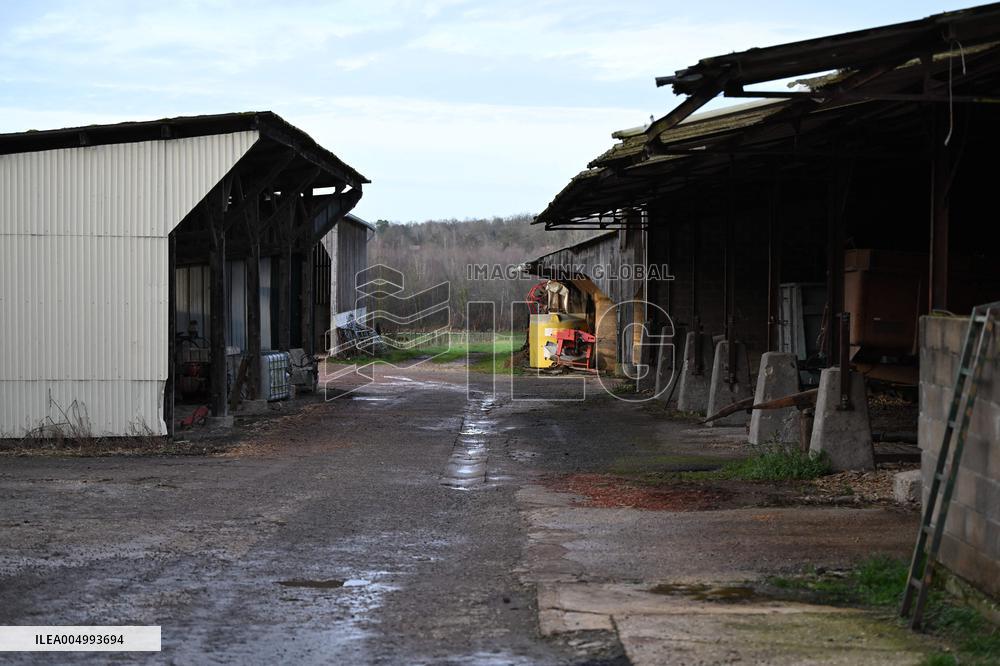 French Minister of Agriculture Visits A Farm - Yvelines