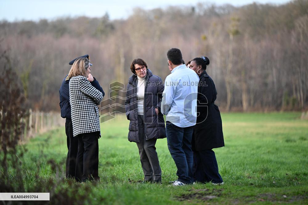 French Minister of Agriculture Visits A Farm - Yvelines