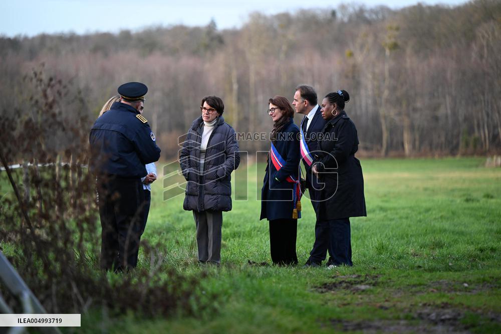 French Minister of Agriculture Visits A Farm - Yvelines