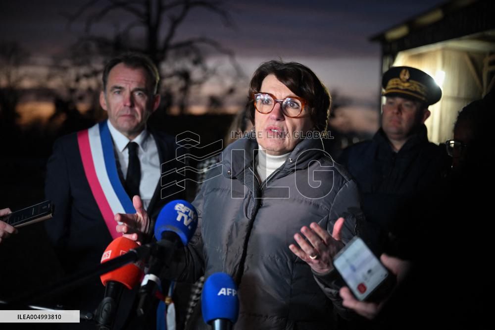 French Minister of Agriculture Visits A Farm - Yvelines