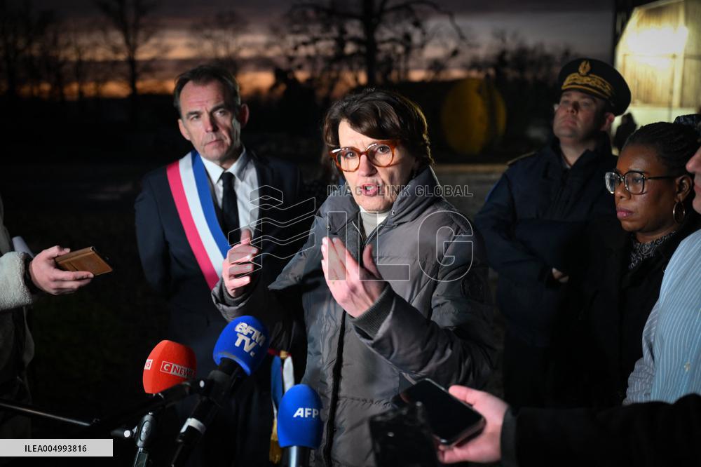 French Minister of Agriculture Visits A Farm - Yvelines