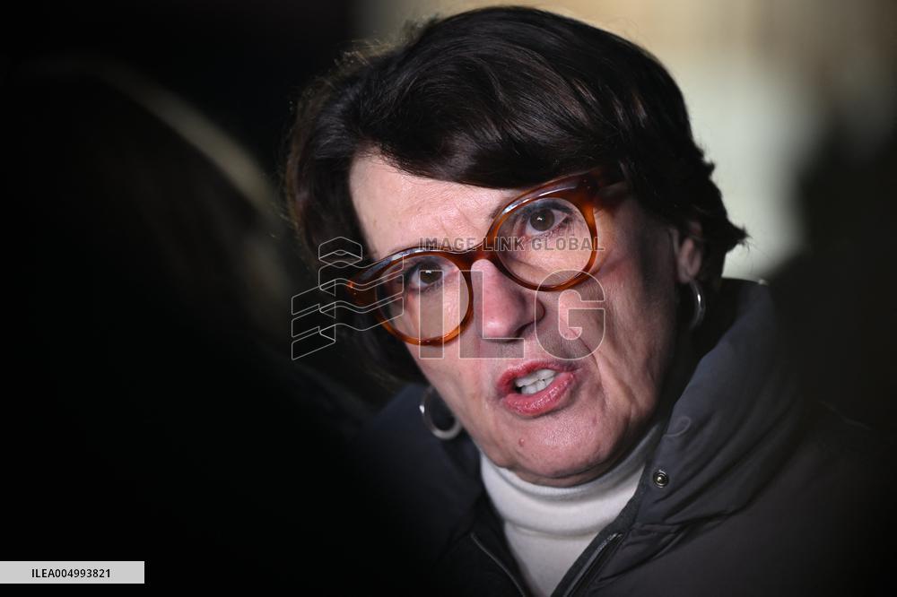 French Minister of Agriculture Visits A Farm - Yvelines