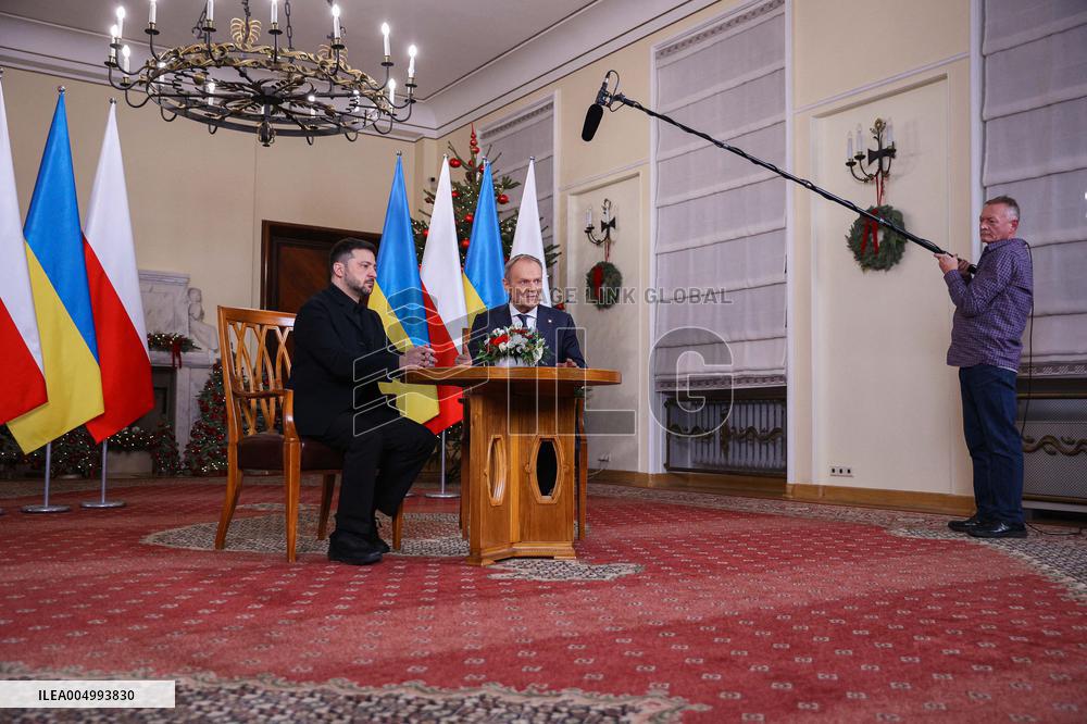 Ukrainian President Volodymyr Zelensky visits Warsaw  Poland