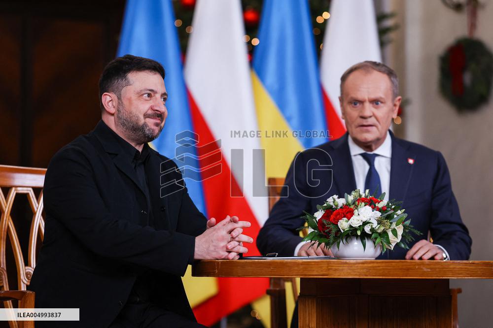 Ukrainian President Volodymyr Zelensky visits Warsaw  Poland