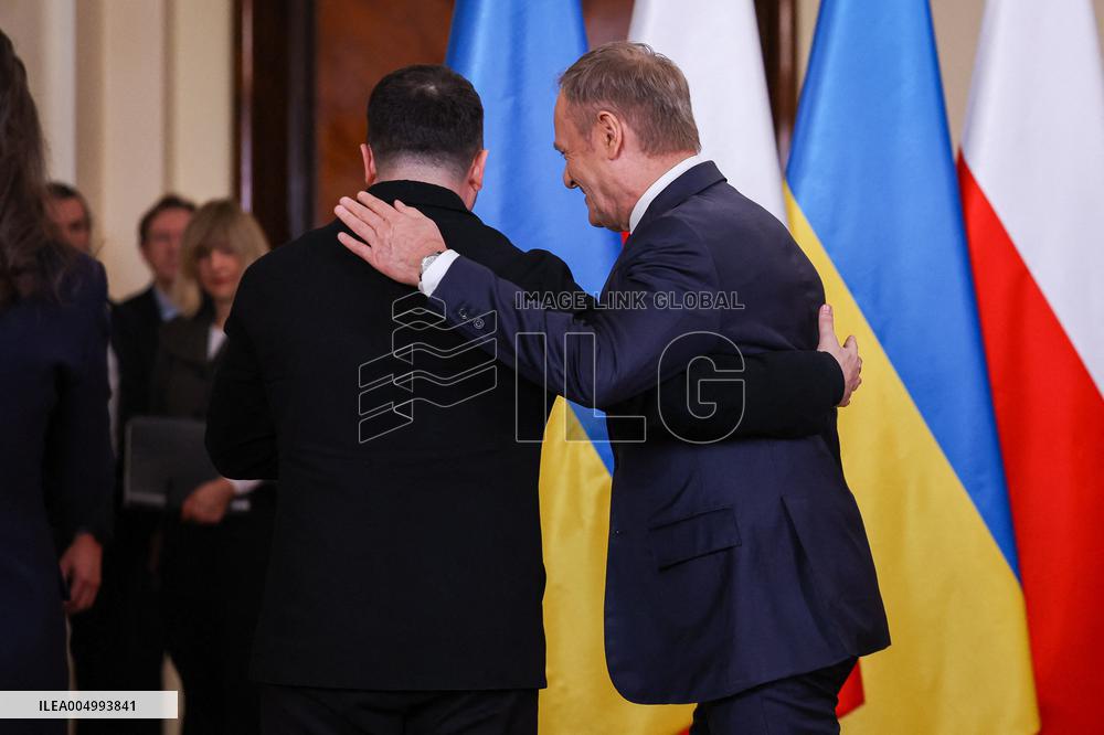 Ukrainian President Volodymyr Zelensky visits Warsaw  Poland