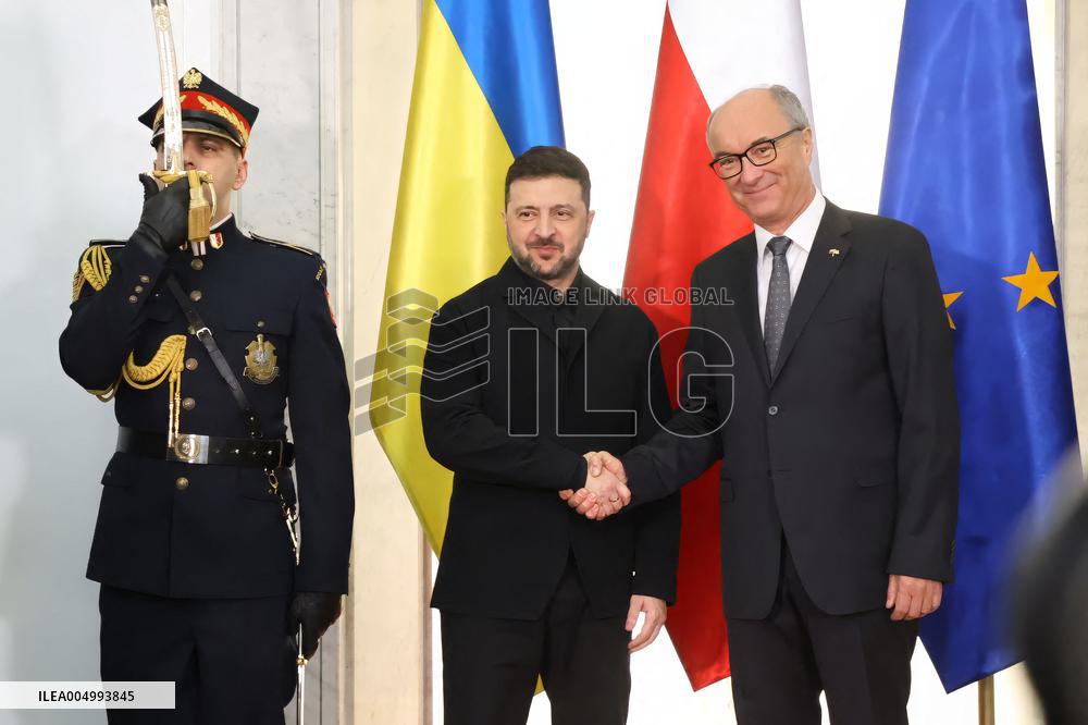 Ukrainian President Volodymyr Zelensky visits Warsaw  Poland