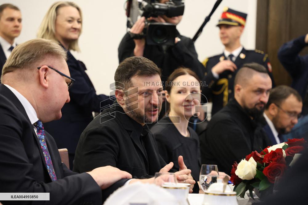 Ukrainian President Volodymyr Zelensky visits Warsaw  Poland