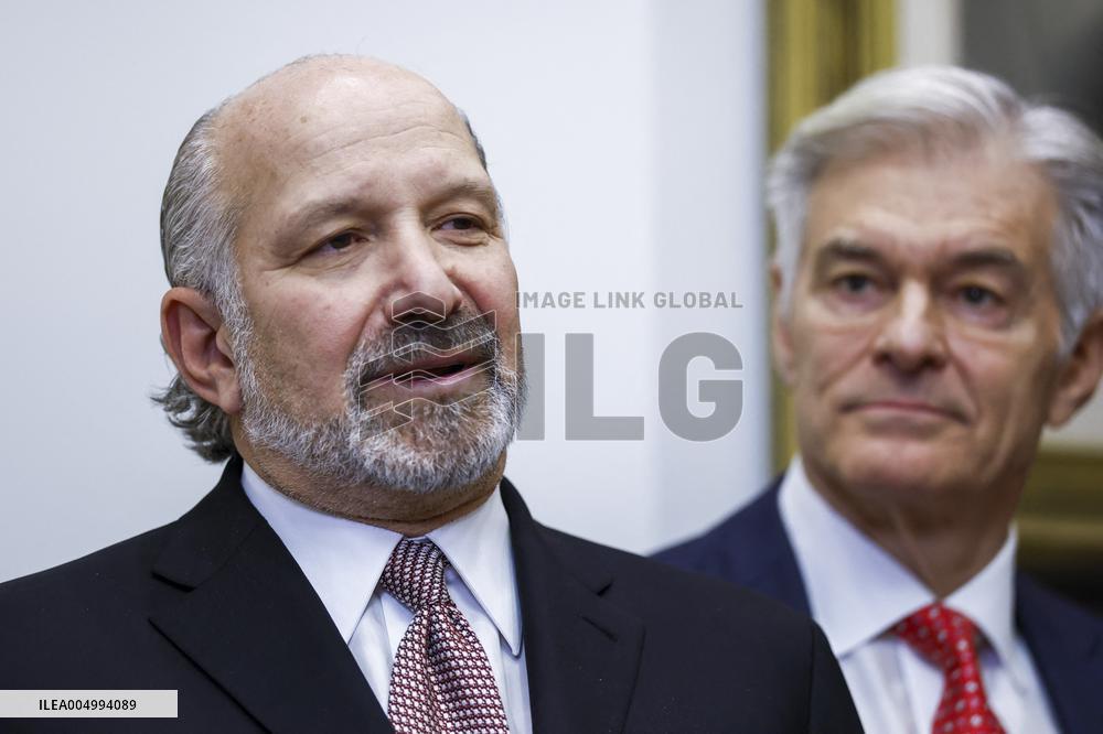 President Trump delivers remarks on lowering the prices of drugs and pharmaceuticals