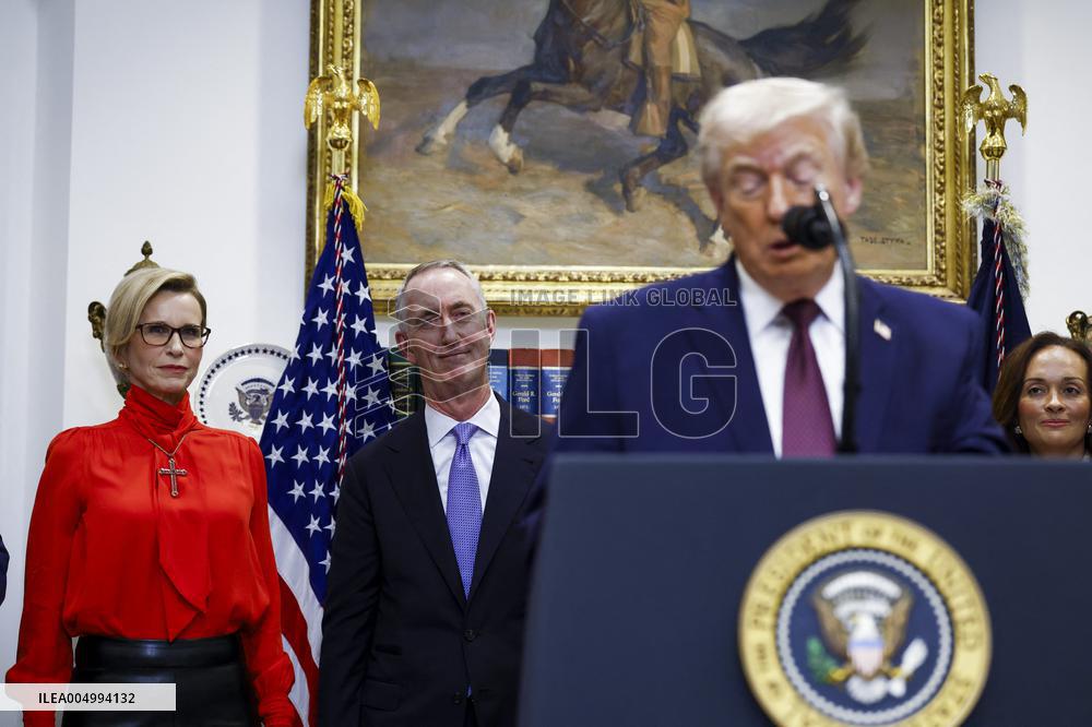 President Trump delivers remarks on lowering the prices of drugs and pharmaceuticals