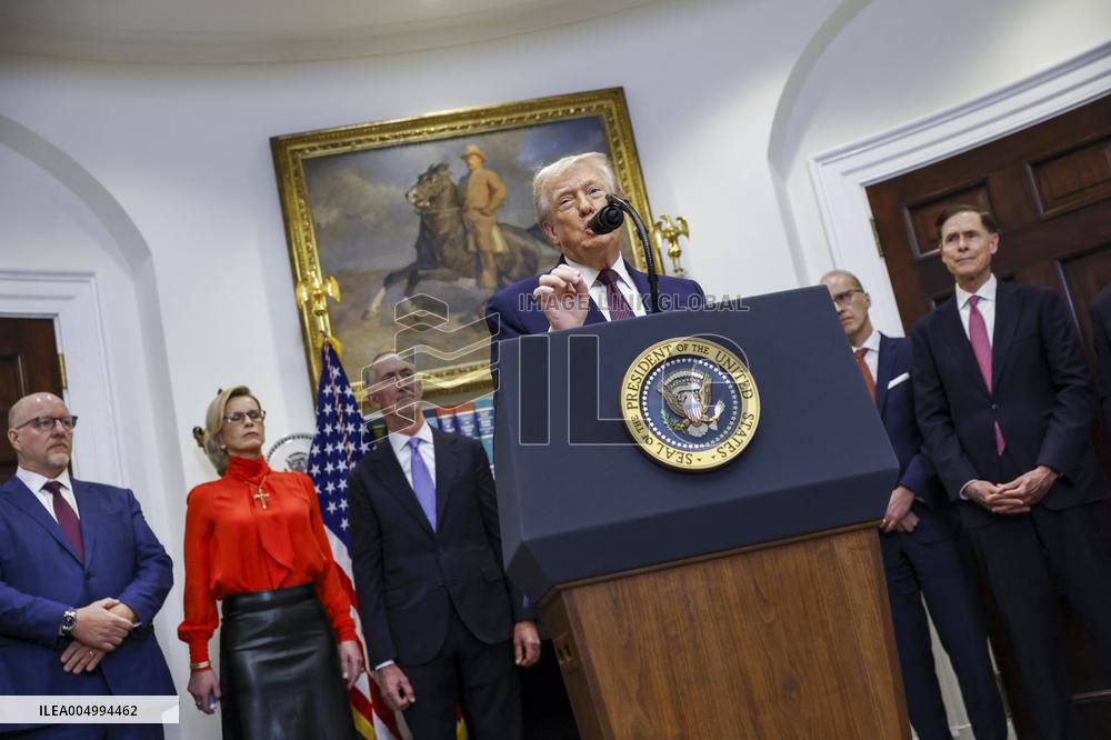 President Trump delivers remarks on lowering the prices of drugs and