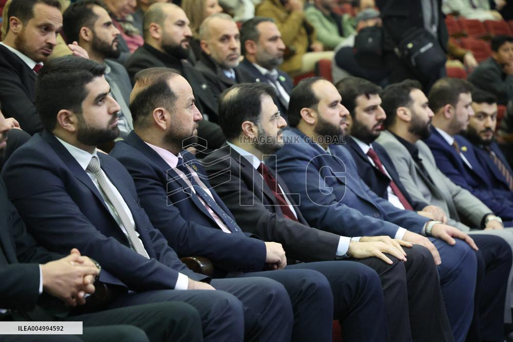 Syrian Government Officials Honor Families of Victims