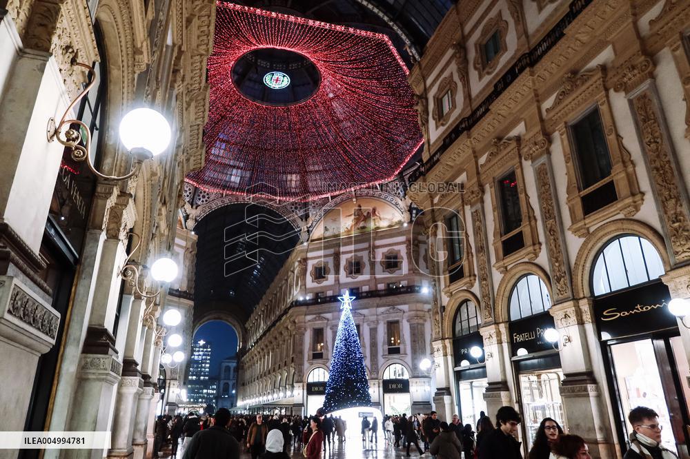 Christmas Atmosphere With Lights In Milan - Italy