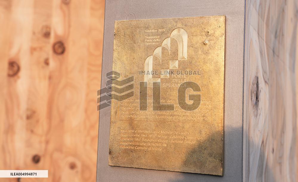 Inauguration of the Gate of Hope - Milan