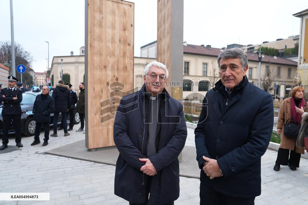 Inauguration of the Gate of Hope - Milan