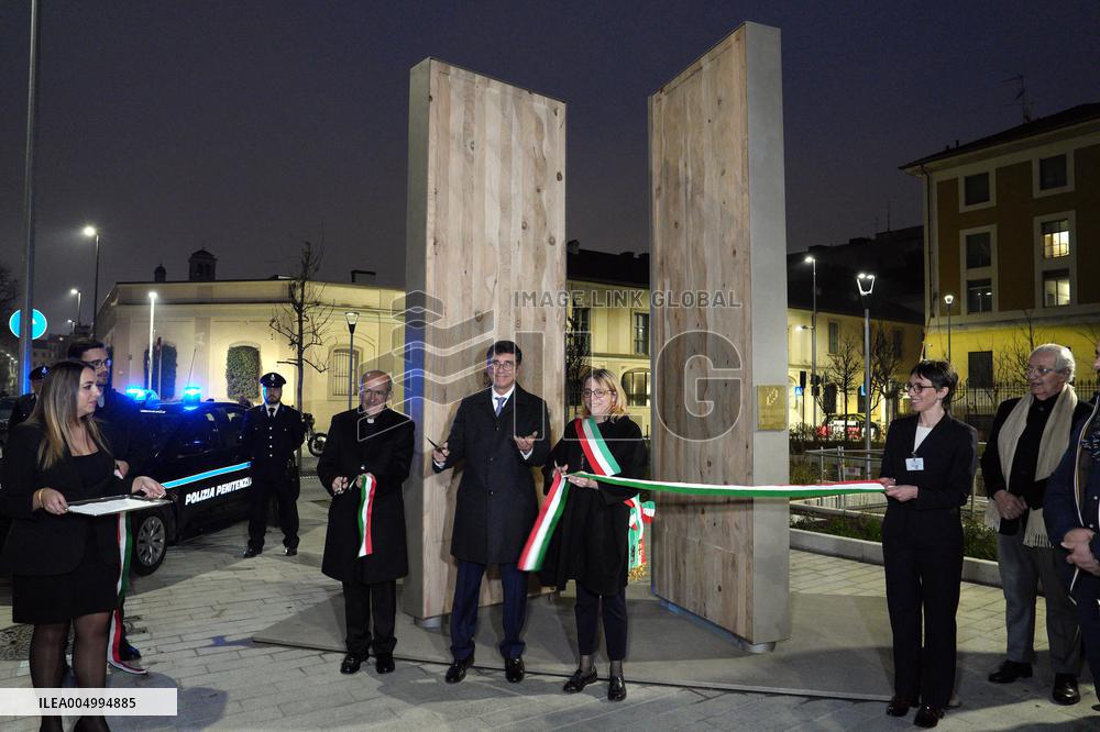 Inauguration of the Gate of Hope - Milan