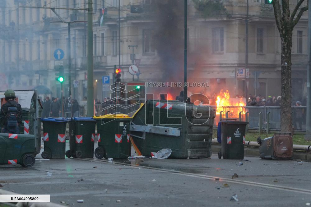 Clashes During The Protest Against The Askatasuna Eviction - Turin