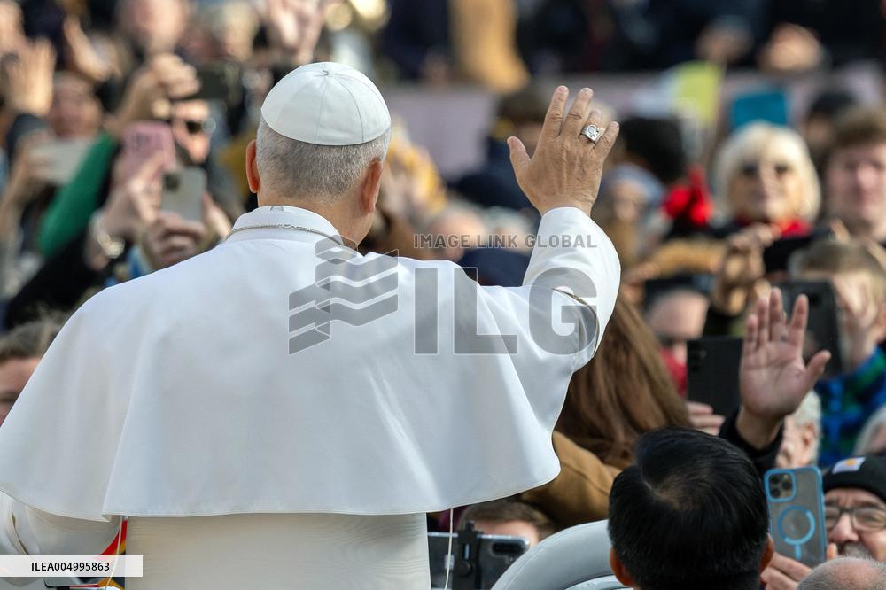 Pope Leo XIV during the last Jubilee audience in St. Peter's Square - Vatican