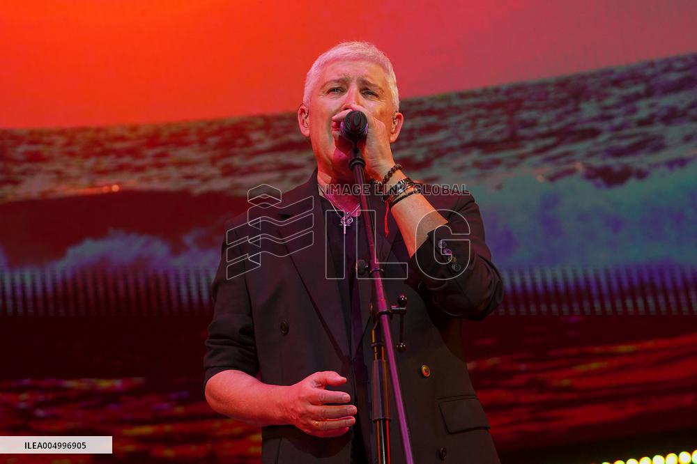 Two Voices and One History” Tour - Madrid