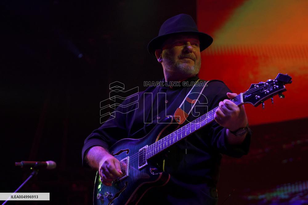 Two Voices and One History” Tour - Madrid