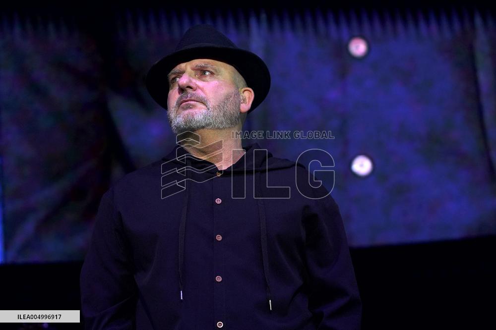 Two Voices and One History” Tour - Madrid