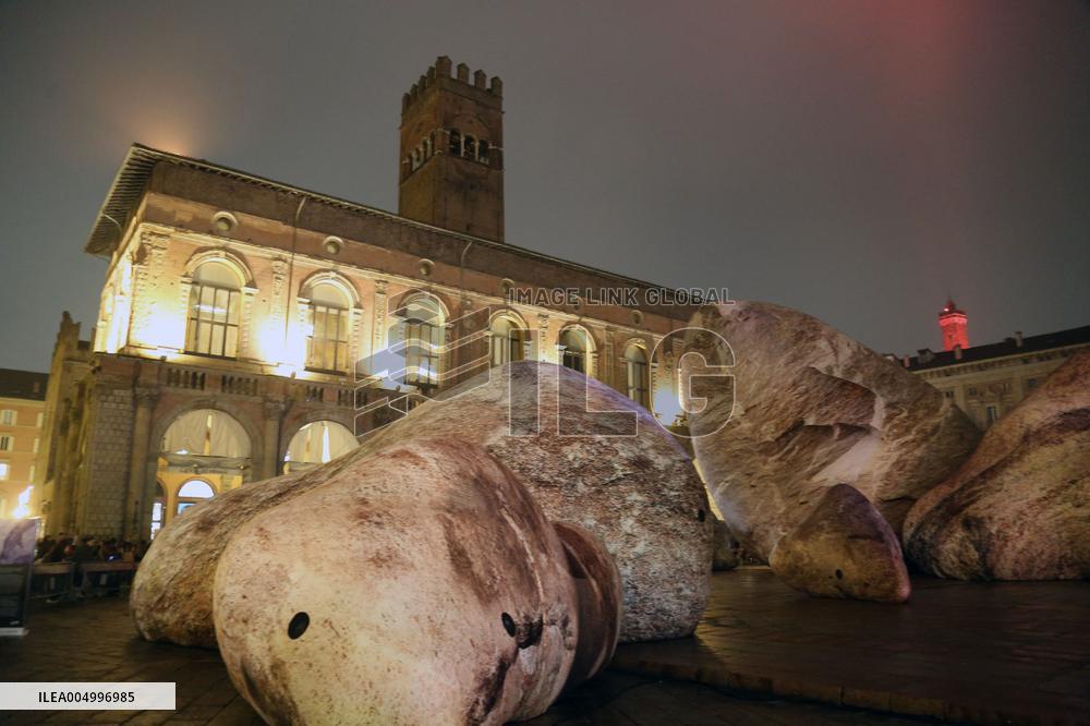 Christmas Installations and Art Experiences In Bologna - Italy