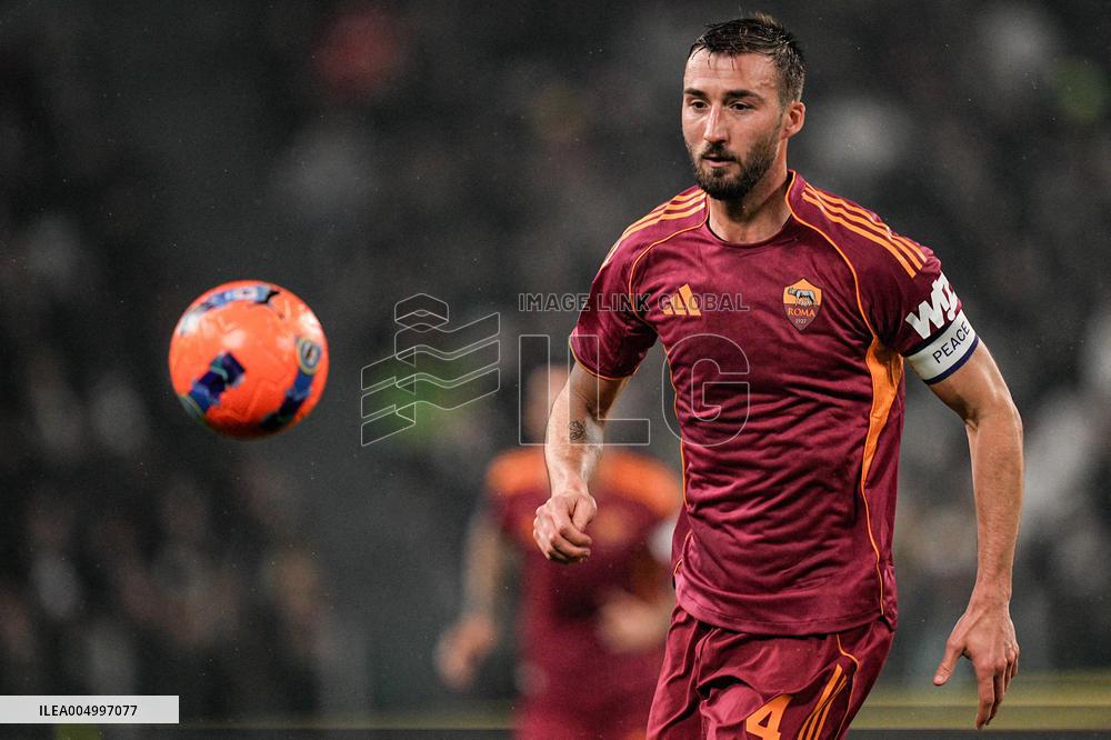 Serie A - Juventus v Roma
