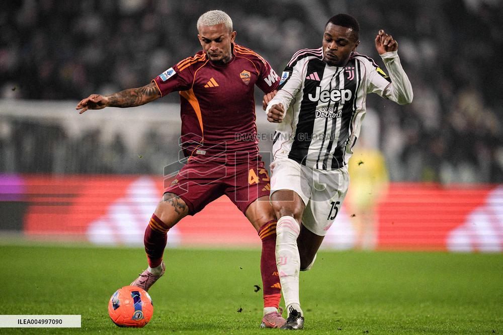 Serie A - Juventus v Roma