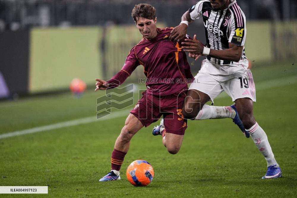 Serie A - Juventus v Roma