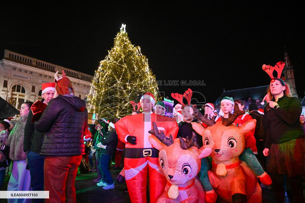 Charity Fun Run Through Haarlem Streets - Netherlands