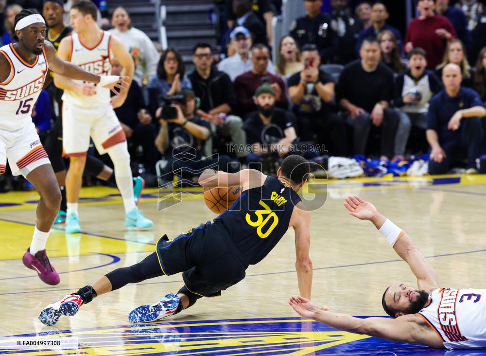 NBA - Warriors vs Suns - San Fransisco