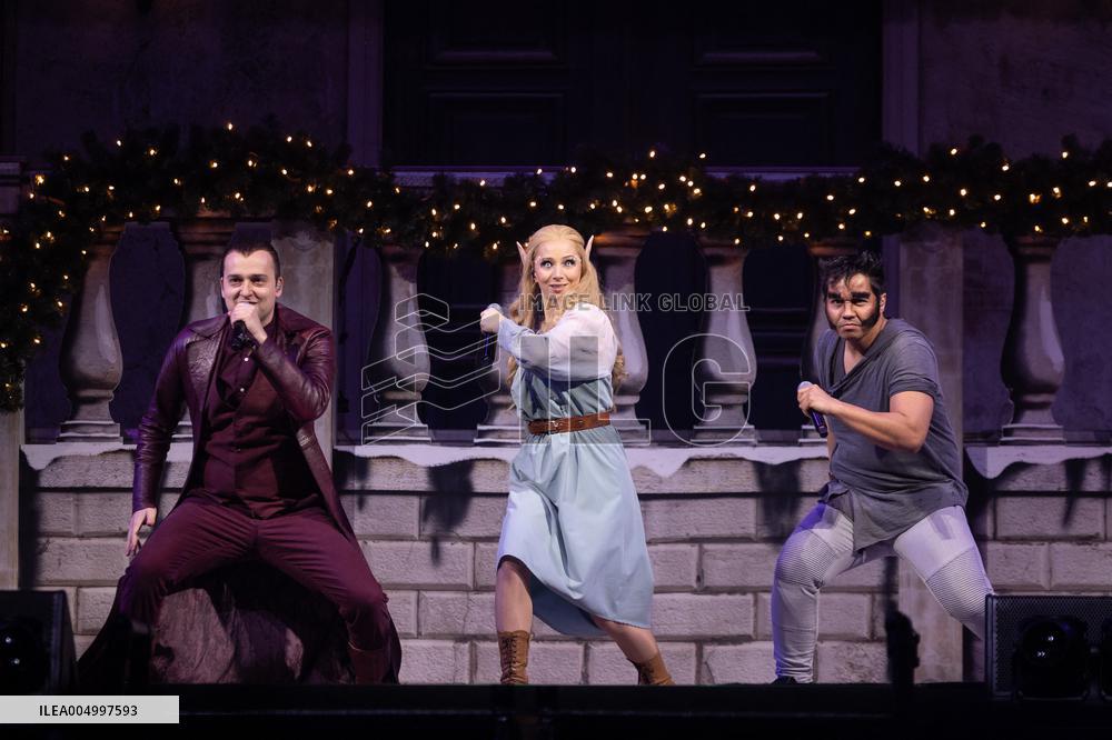 Premiere of Gi-Ga Gantische Christmas Show - Rotterdam