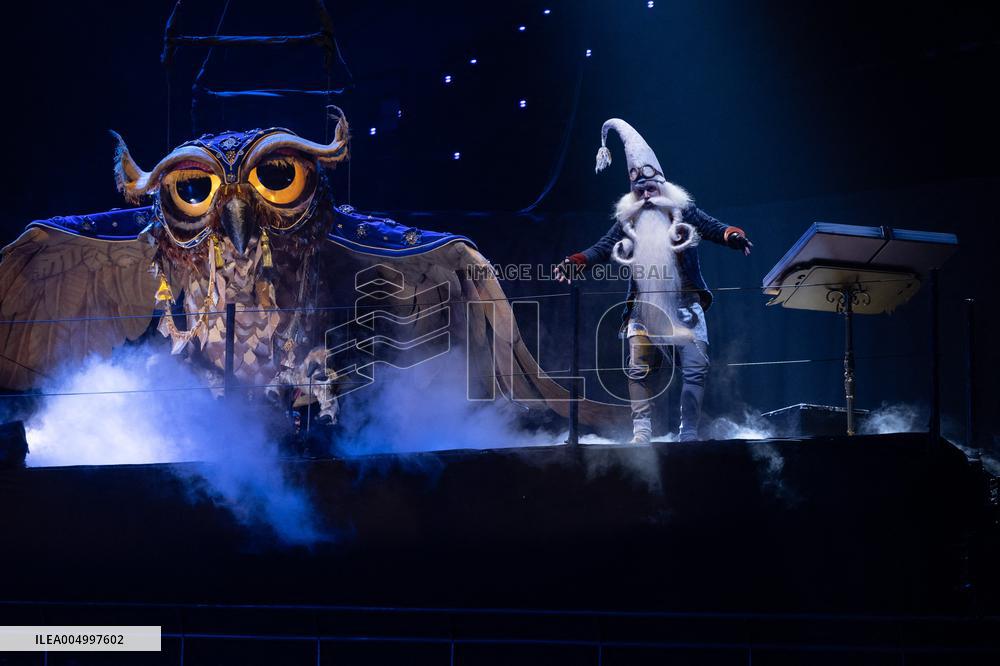 Premiere of Gi-Ga Gantische Christmas Show - Rotterdam