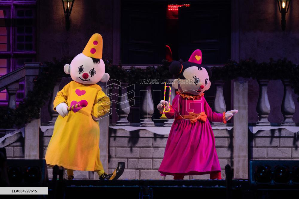 Premiere of Gi-Ga Gantische Christmas Show - Rotterdam