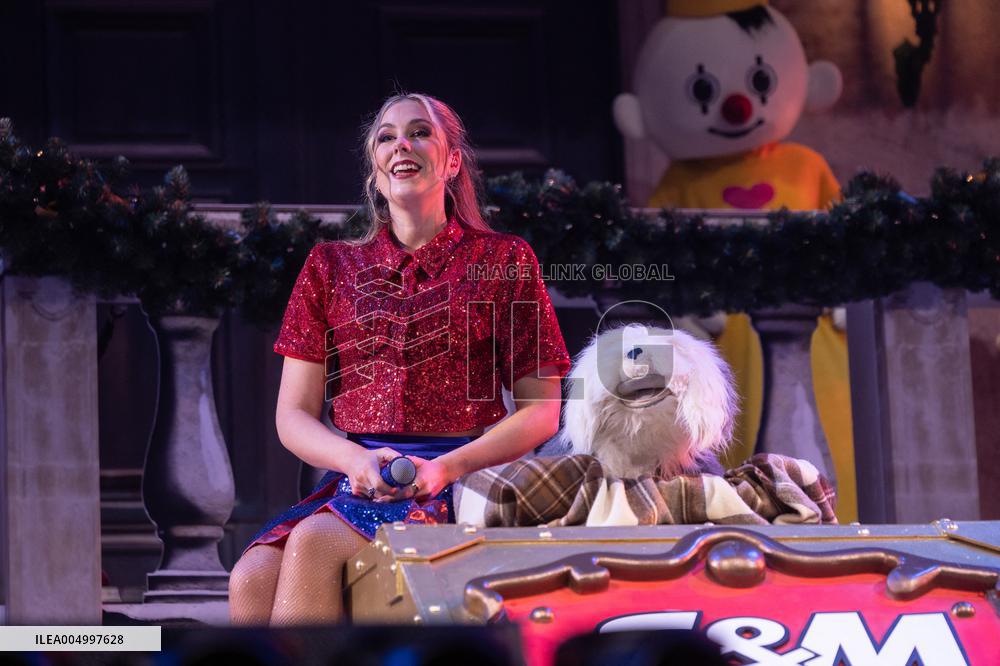 Premiere of Gi-Ga Gantische Christmas Show - Rotterdam