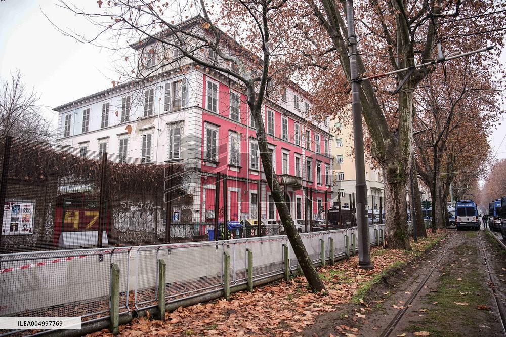 Police Presence in Vanchiglia - Turin