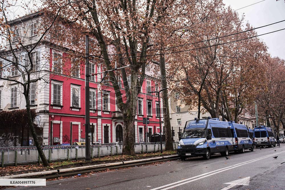 Police Presence in Vanchiglia - Turin
