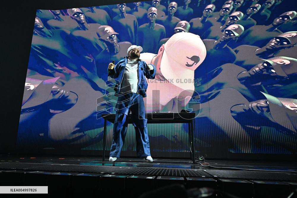 DJ Bens Performs at the Defense Arena - Paris