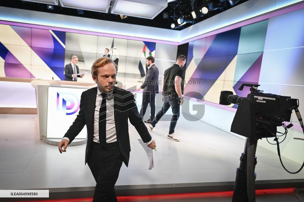 Charles Alloncle On Dimanche En Politique - Paris