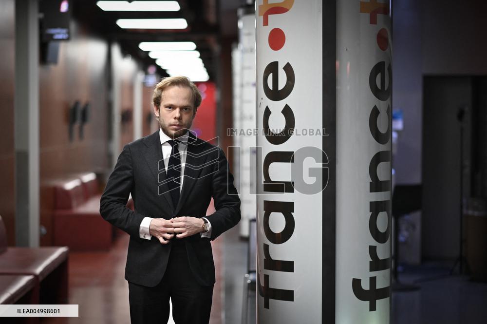 Charles Alloncle On Dimanche En Politique - Paris