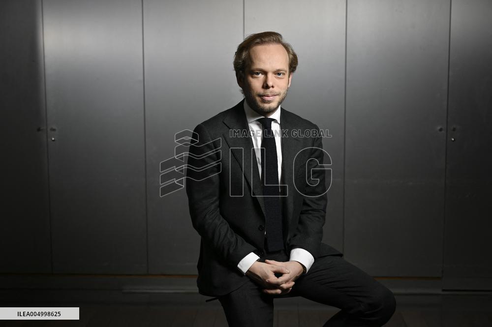 Charles Alloncle On Dimanche En Politique - Paris