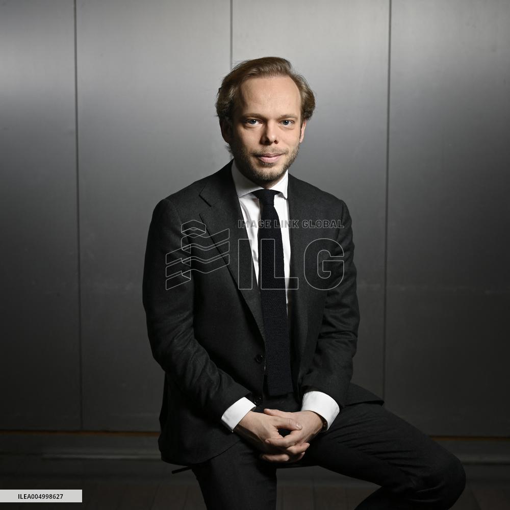 Charles Alloncle On Dimanche En Politique - Paris