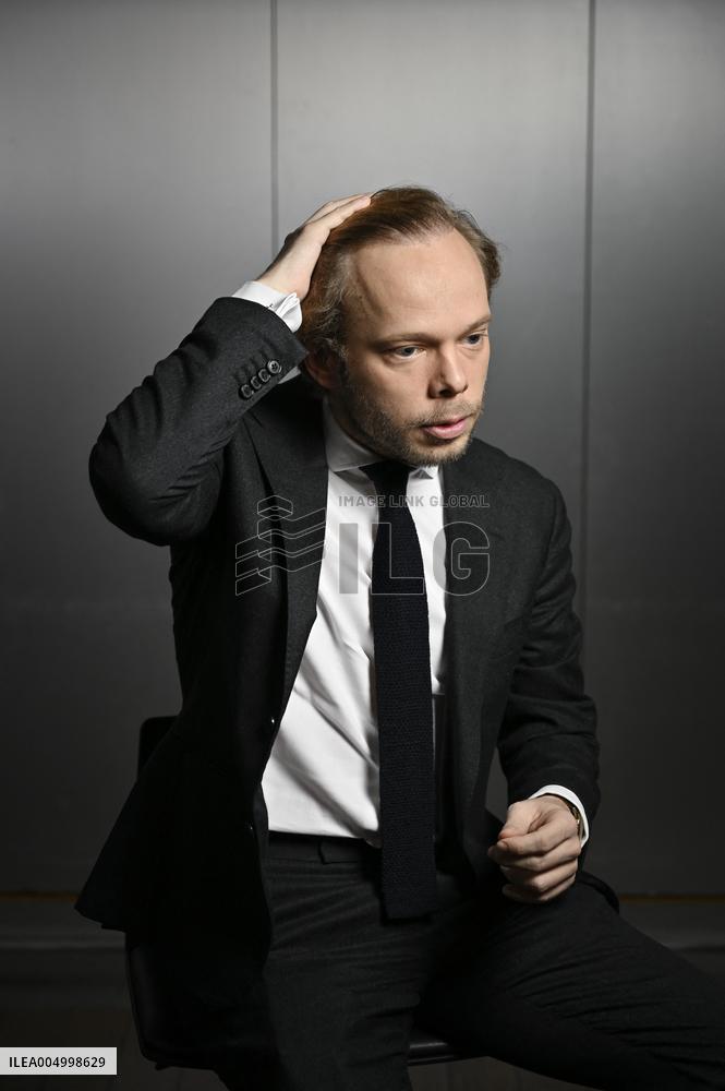 Charles Alloncle On Dimanche En Politique - Paris