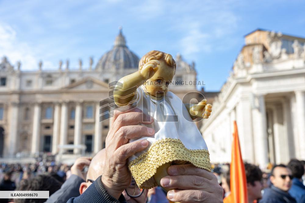 Baby Jesus Figurines During The Angelus Prayer - Vatican