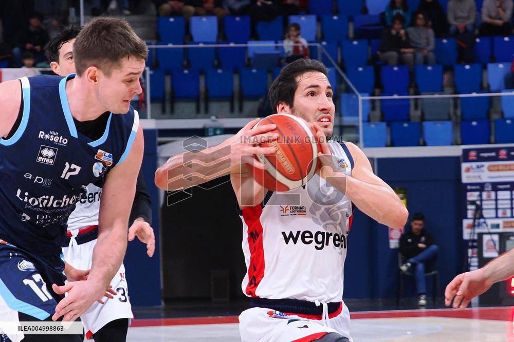 BASKET - Serie A2 - Wegreenit Urania Milano vs Liofilchem Roseto