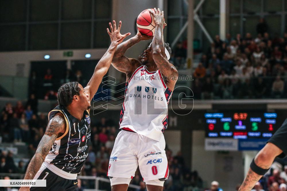 BASKET - Serie A - Una Hotels Reggio Emilia vs Dolomiti Energia Trentino