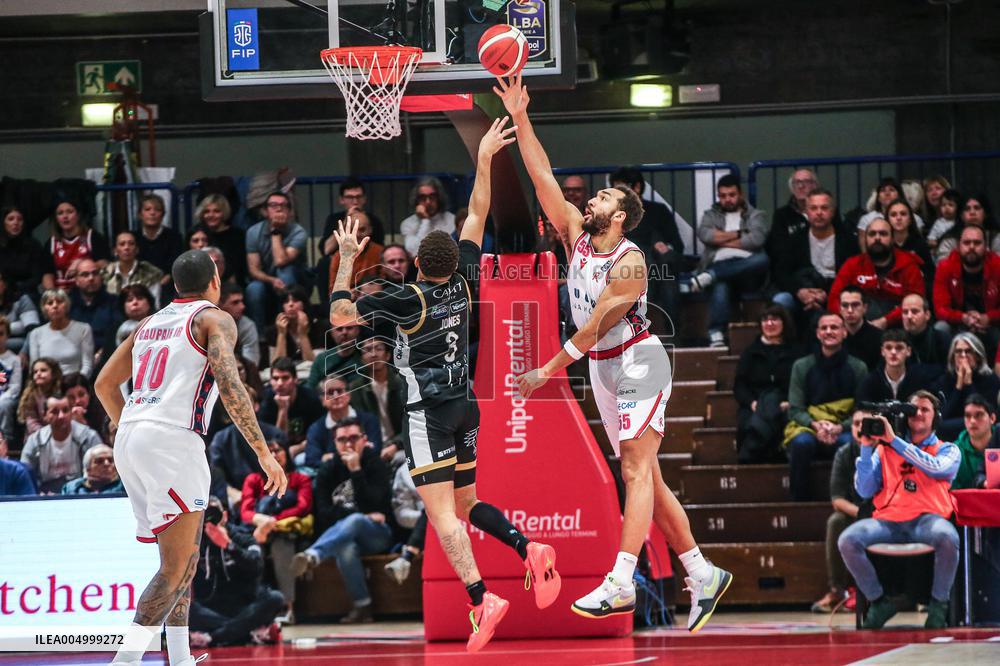 BASKET - Serie A - Una Hotels Reggio Emilia vs Dolomiti Energia Trentino