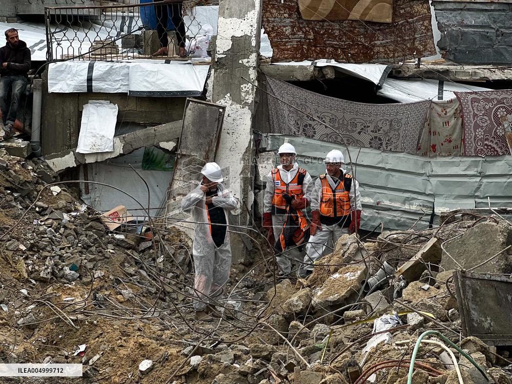 Search Continues for Bodies Under Rubble - Gaza