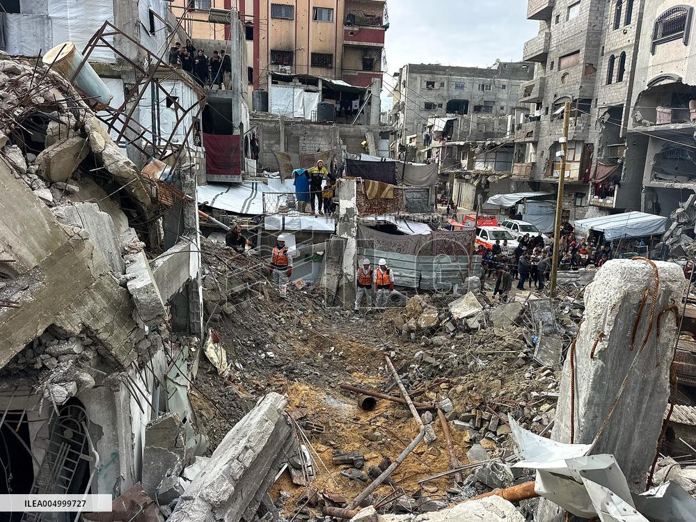 Search Continues for Bodies Under Rubble - Gaza