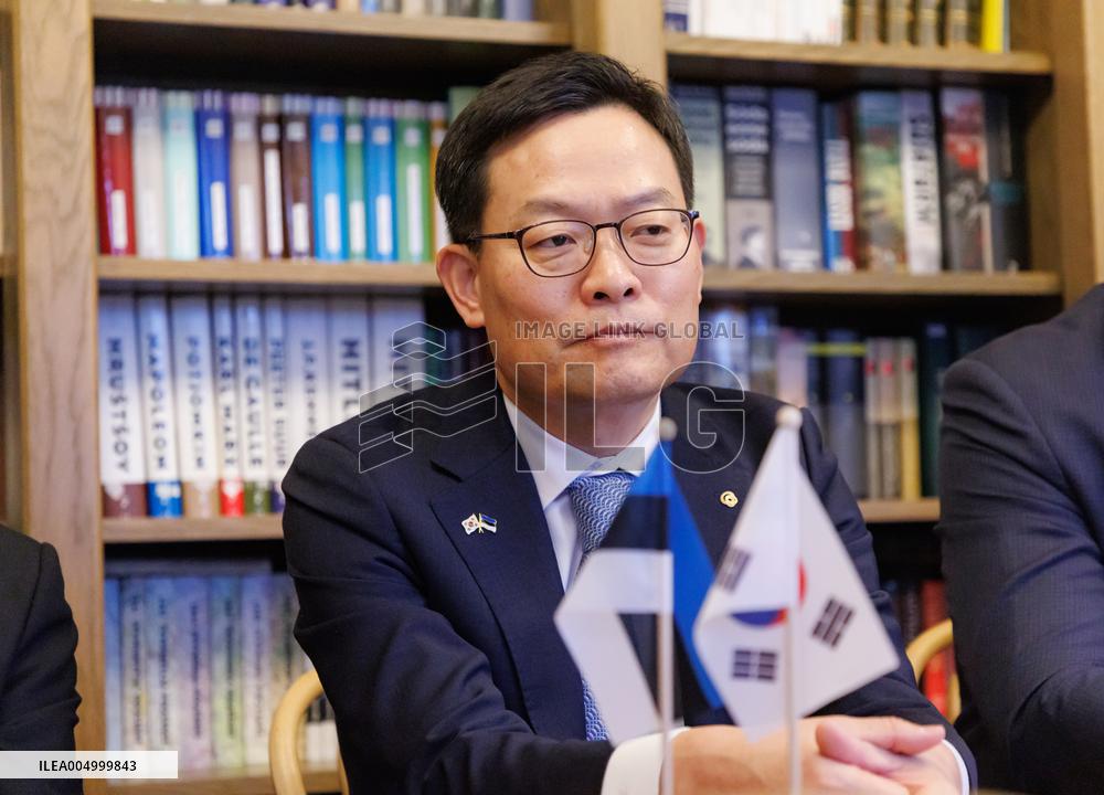 Estonia inks South Korean Chunmoo MLRS deal