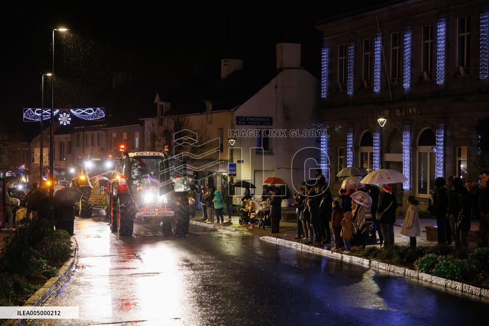 French Farmers Protest in a Christmas-style - Liffre